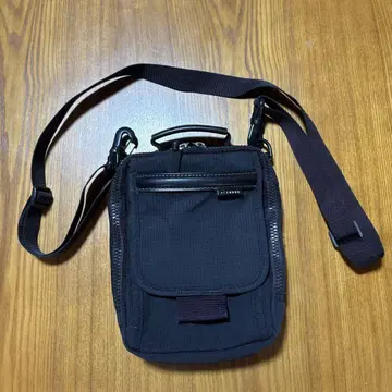 블랙 나일론 사코슈
