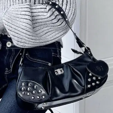 GYDA 신상품 스터드 Symmetry GYDA BAG 블랙