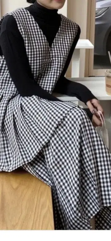 새상품급 레자 V넥 깅엄 체크 무늬 레이어드 롱 원피스 잔스카 세탁 가능