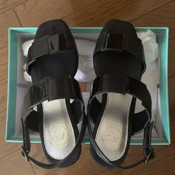 KO 블랙 샌들 M 사이즈 폭 EEE