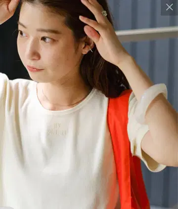 Kastane 피그먼트 자수 로고 티셔츠