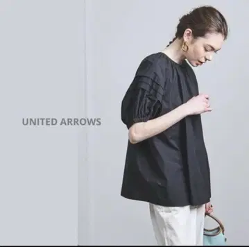 UNITED ARROWS 턱 볼륨 슬리브 블라우스