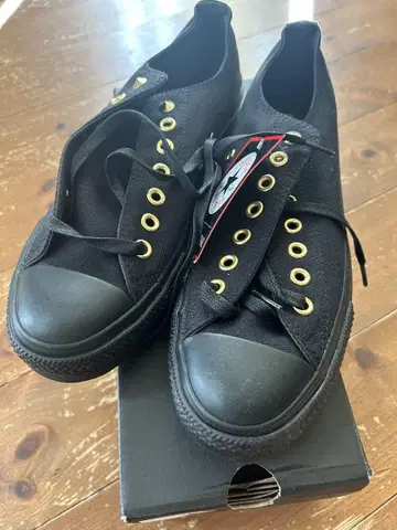 CONVERSE ALL STAR 블랙 스니커즈