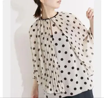 이에나 라부클 3way 도트 케이프 플리츠 블라우스