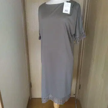 그레이 반팔 원피스 40/M 레이스 장식