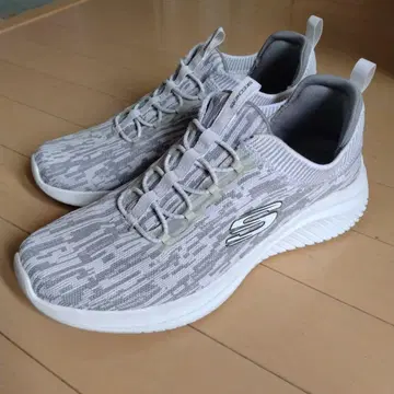 Skechers 에어 쿨 메모리 폼 스니커즈 26.5cm