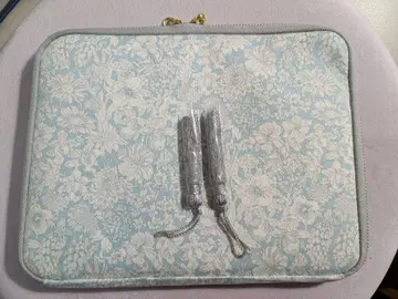 거의 매일 큰 파우치 리버티