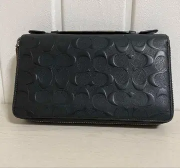 블랙 가죽 클러치백