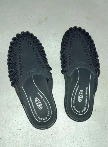 KEEN 샌들