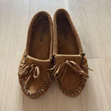 MINNETONKA 모카신 7 브라운