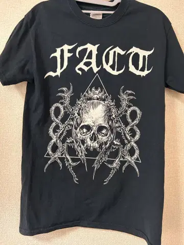 FACT 티셔츠 S 사이즈