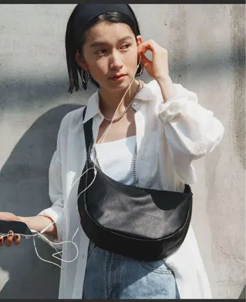 거의 새상품 러셋 소프트 가죽 라운드 숄더백 (CE-1326)