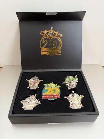 토이스토리 20주년 핀 배지