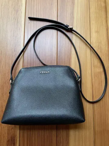FURLA 훌라 블랙 가죽 숄더백