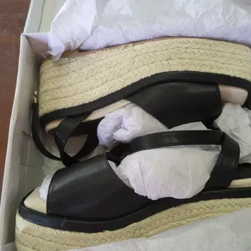 16일까지 가격 NICE CLAUP 블랙 샌들 L 사이즈