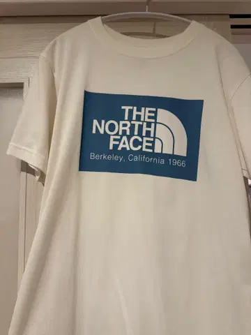THE NORTH FACE 로고 티셔츠 화이트