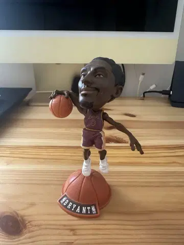 Kobe Bryant 농구 피규어