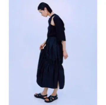 블랙 개더 롱 스커트