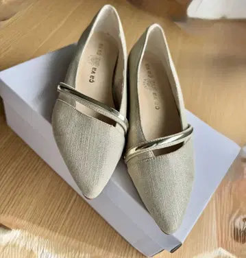 베이지 스틸레토 플랫 슈즈 오피스 패션 23.0cm