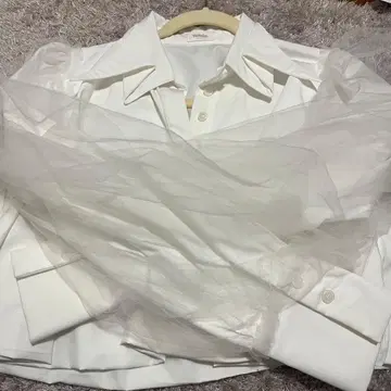 Bibiy. ANGELINA TOP 튤 블라우스