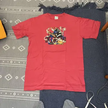 XLARGE 고릴라 티셔츠 XL 사이즈 빨간색 계열 남성용