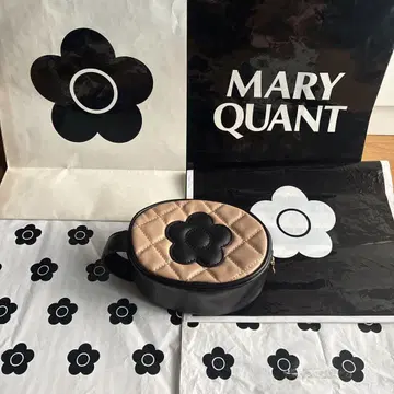 MARY QUANT 말 모양 파우치
