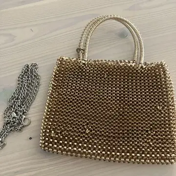 새상품 골드 와이어 백