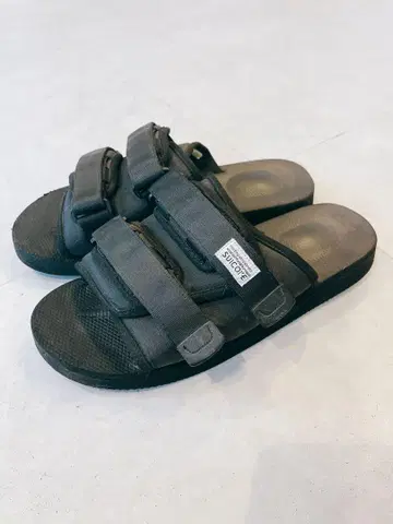 SUICOKE 블랙 샌들 벨크로