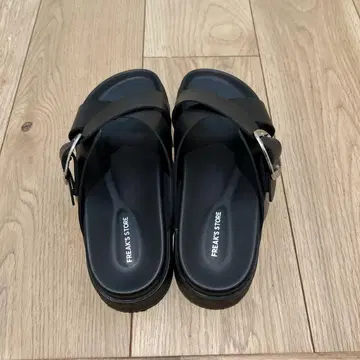 프릭스스토어 크로스 베스트 통굽 샌들 24cm