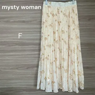 미스티우먼 [F] 아이보리 꽃무늬 플리츠 스커트