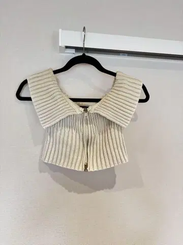 ENVYM 아이보리 리브 니트