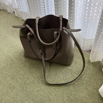 이탈리아 가죽 제품 숄더백