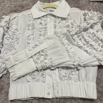 Bibiy LYLA FRILL BLOUSE 프릴 블라우스