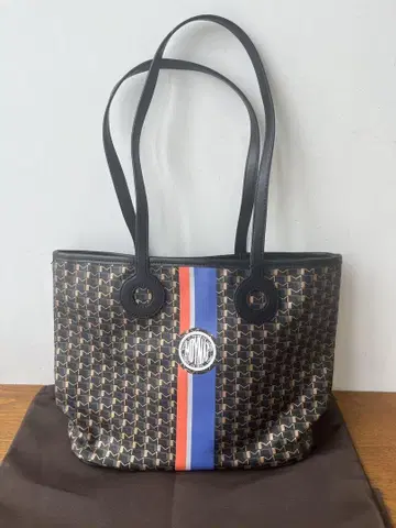 새상품급 MOYNAT 모와나 토트백