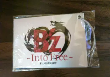B'z Into Free 2012 명찰