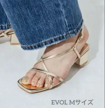 샌들 'EVOL' 스퀘어 블록 힐 샌들