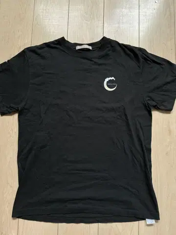 알리시아 스탠 티셔츠