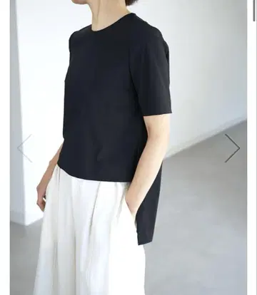 SHE Tokyo Erin Black 반팔 블라우스 1