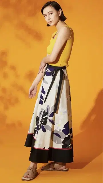그레이스 그레이스 콘티넨탈 플라워 프린트 랩 스커트