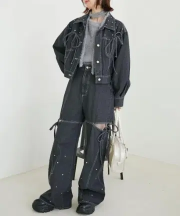 MAJESTIC LEGON 사이드 슬릿 비쥬 데님 팬츠 블랙