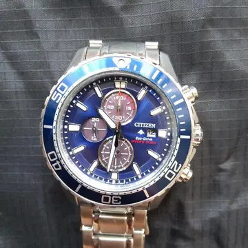 새상품급 CITIZEN Eco-Drive 손목시계 200m 방수