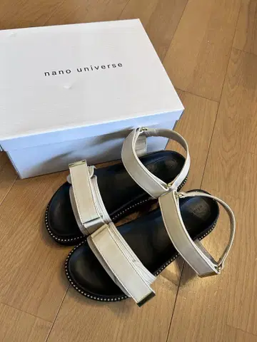 nano universe 스포츠 샌들 화이트