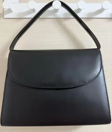 블랙 포멀 핸드백 인조 가죽 심플한 디자인