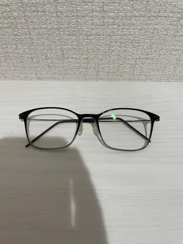 JINS 초경량 에어프레임