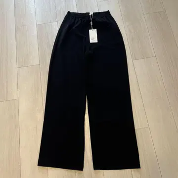 Na.e Smooth Pants 블랙