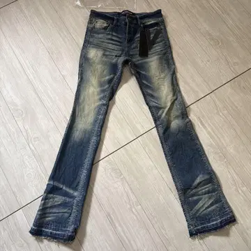 VALABASAS 바라바사스 플레어 데님 팬츠
