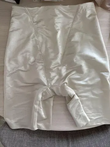 거울 거울 브라이덜 이너