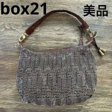 새상품급! box21 백 천연 가죽 메쉬 원숄더백