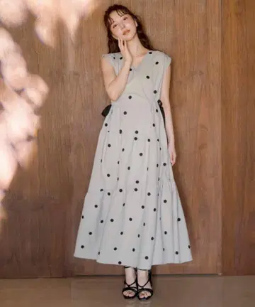 Noela 린넨 터치 도트 원피스