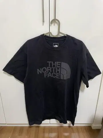 THE NORTH FACE 블랙 티셔츠 NT32356